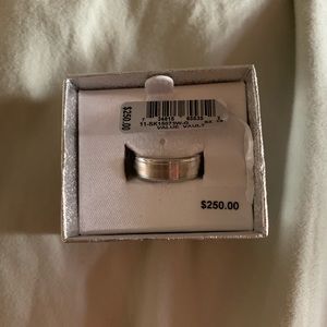 Size 10 men’s wedding ring